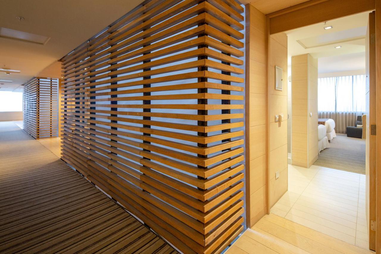 Wyndham Concepcion Pettra Hotel Luaran gambar Interior of the hotel