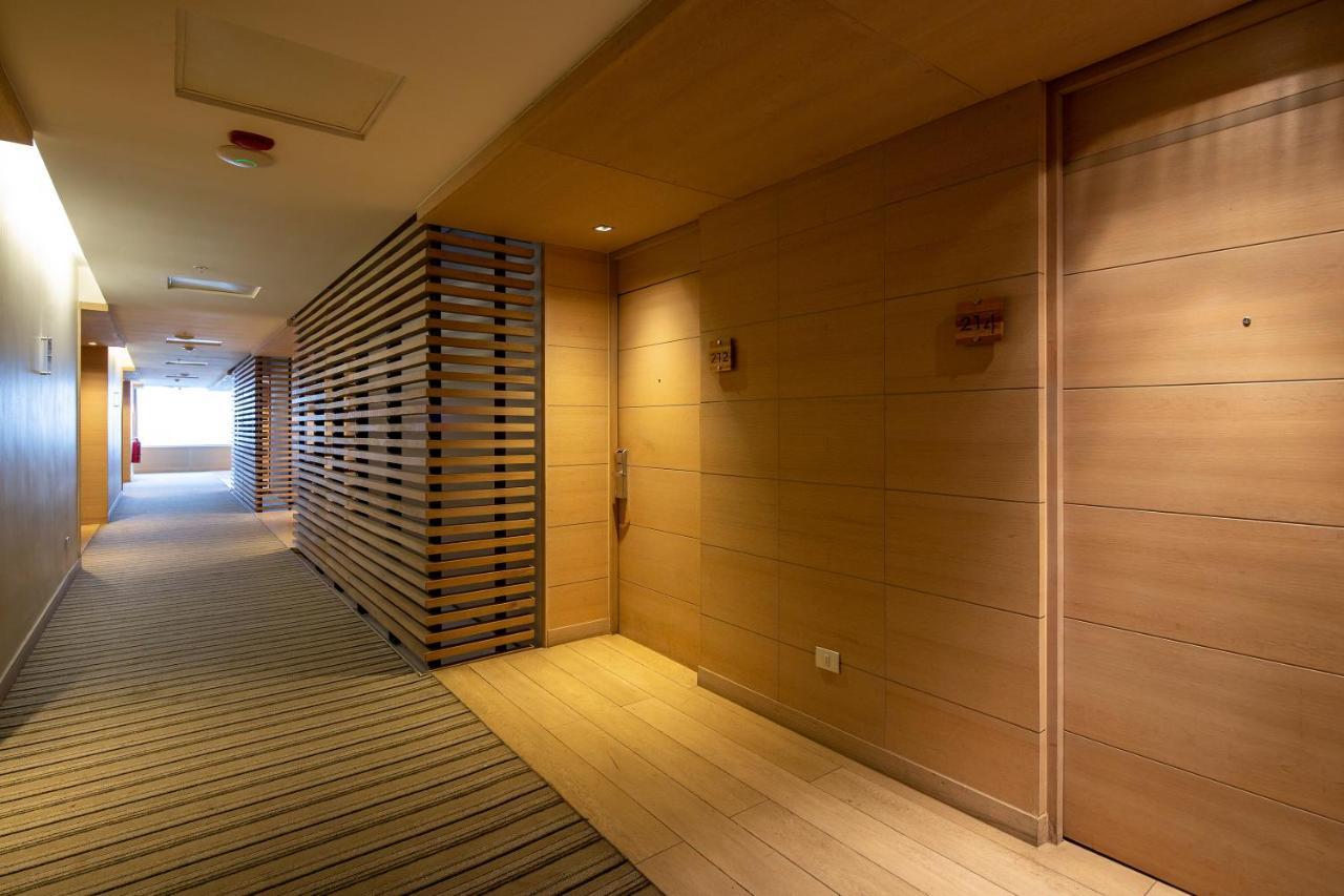 Wyndham Concepcion Pettra Hotel Luaran gambar Corridor