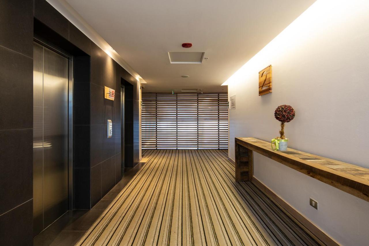 Wyndham Concepcion Pettra Hotel Luaran gambar Interior of the hotel