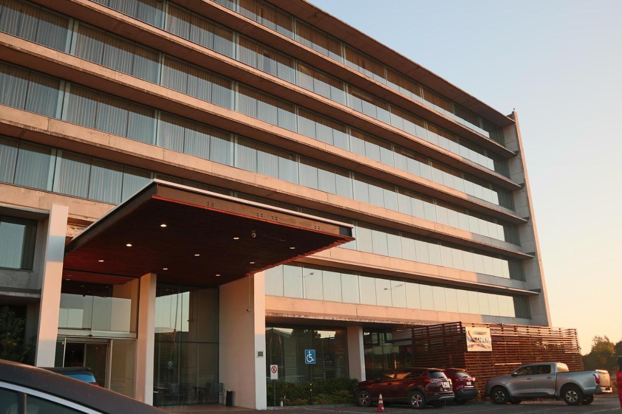 Wyndham Concepcion Pettra Hotel Luaran gambar The hotel's entrance
