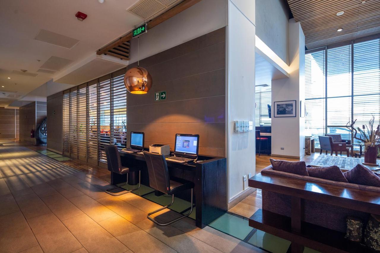 Wyndham Concepcion Pettra Hotel Luaran gambar Business Center