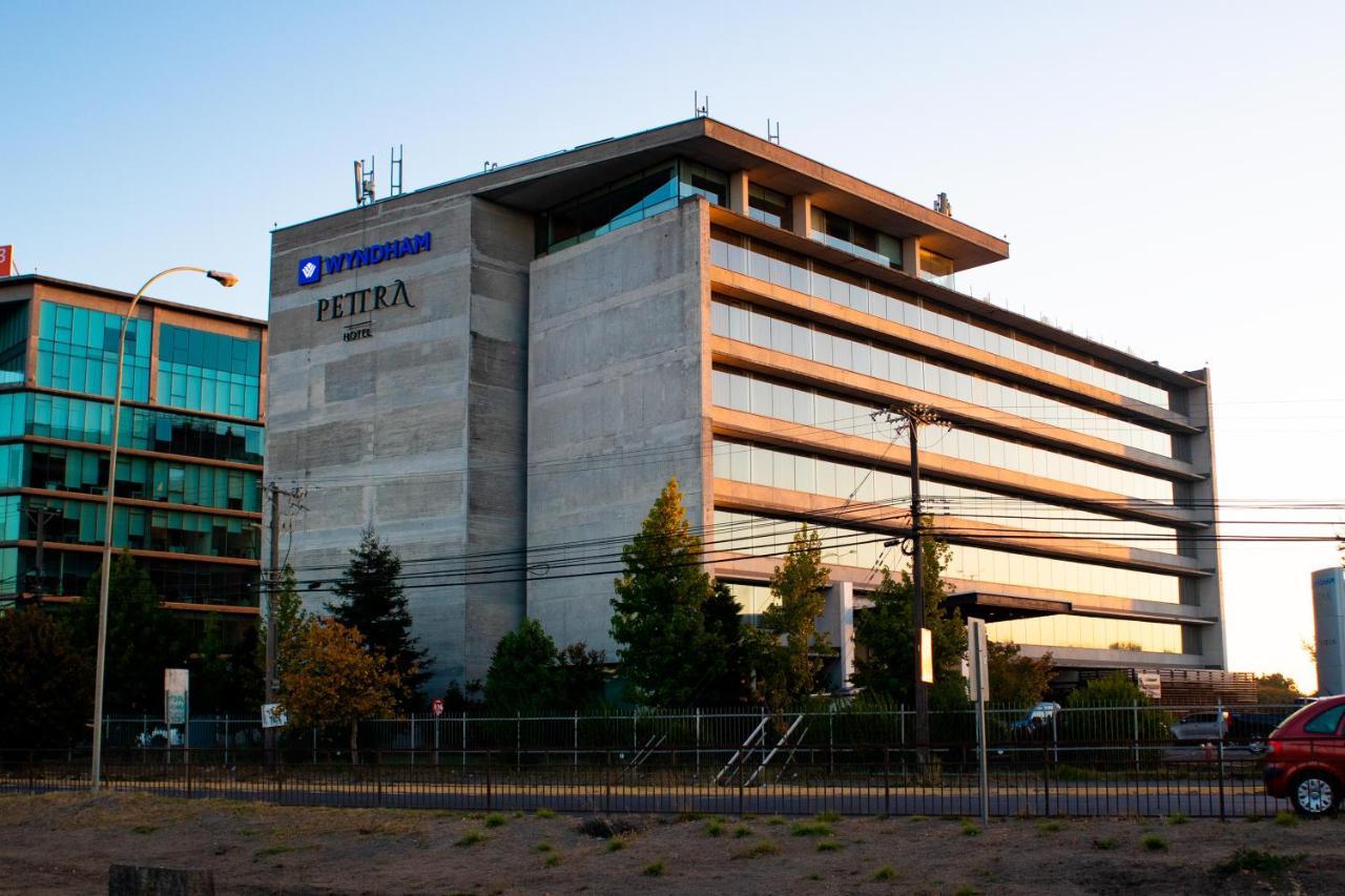 Wyndham Concepcion Pettra Hotel Luaran gambar Pettera headquarters in Oulu