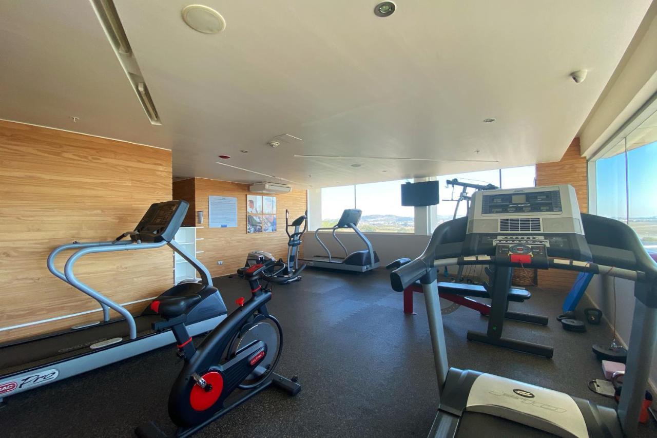Wyndham Concepcion Pettra Hotel Luaran gambar The gym at the hotel